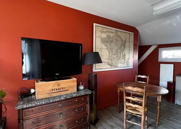 Le Clos Des Moulins 2 Rue Des Cotes De L'hery * Hautvillers